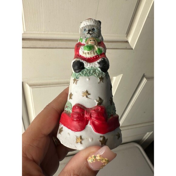 VTG Unbranded Hand Painted Porcelain Santa Cat Lovers Christmas Bell Figurine - Picture 1 of 3